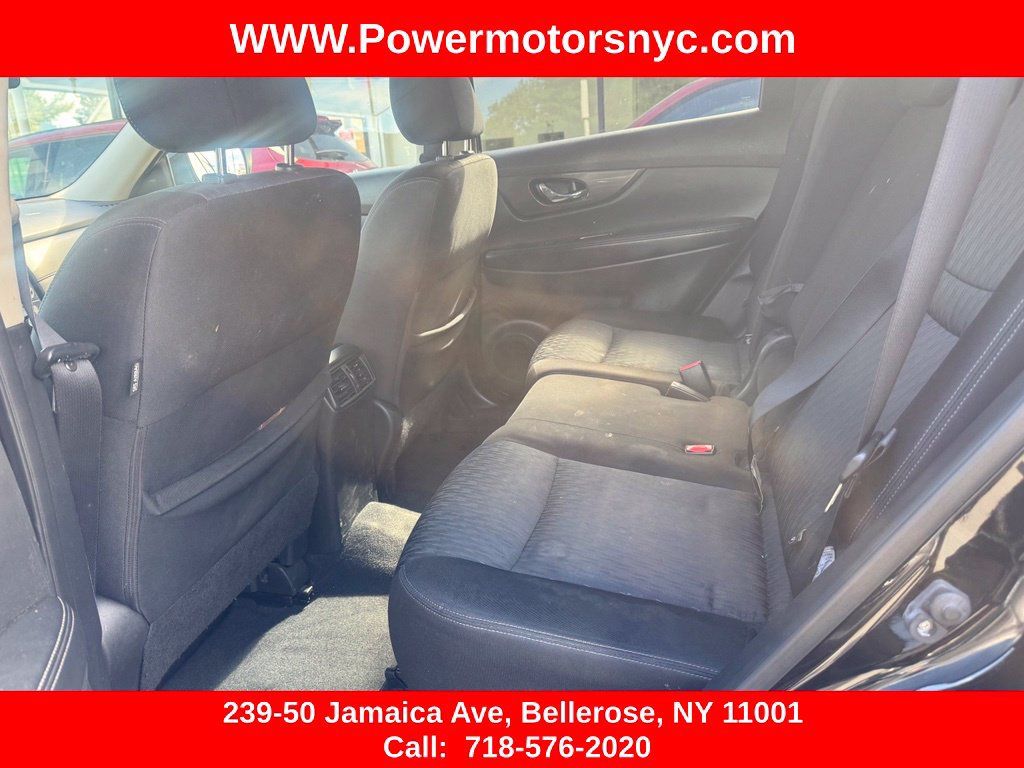 Used 2019 Nissan Rogue SV AWD/4WD image 17