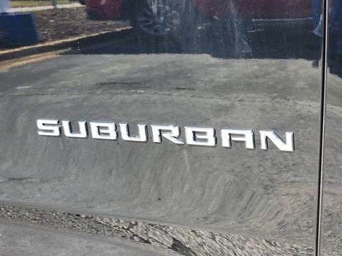 New 2026 Chevrolet Suburban LT w/ Comfort Package image 7