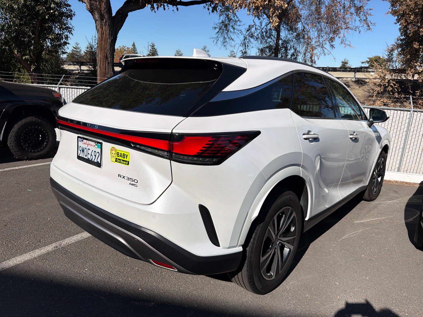 Used 2024 Lexus RX 350 Premium w/ Convenience Package AWD/4WD image 3