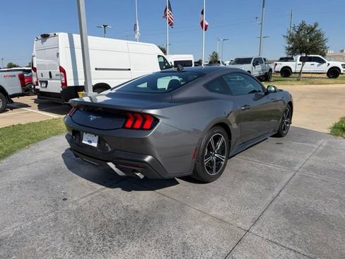 Used 2024 Ford Mustang Coupe RWD image 9