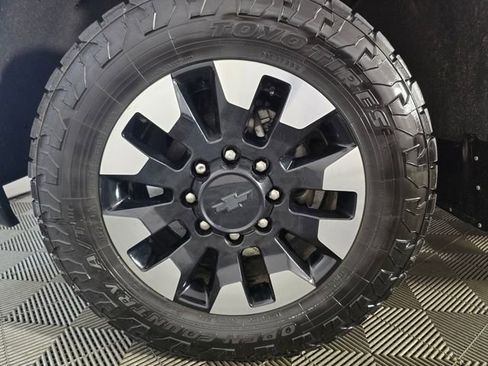 Used 2020 Chevrolet Silverado 2500 LT w/ All Star Edition image 18