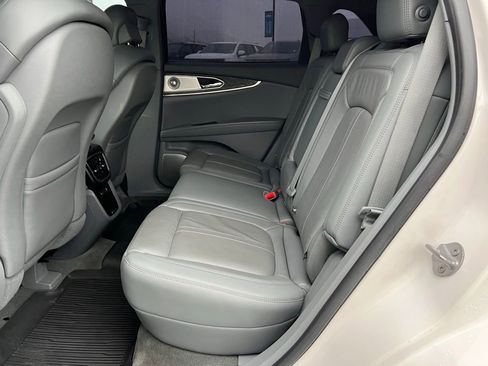 Used 2019 Lincoln Nautilus Reserve w/ Ultimate Package image 24