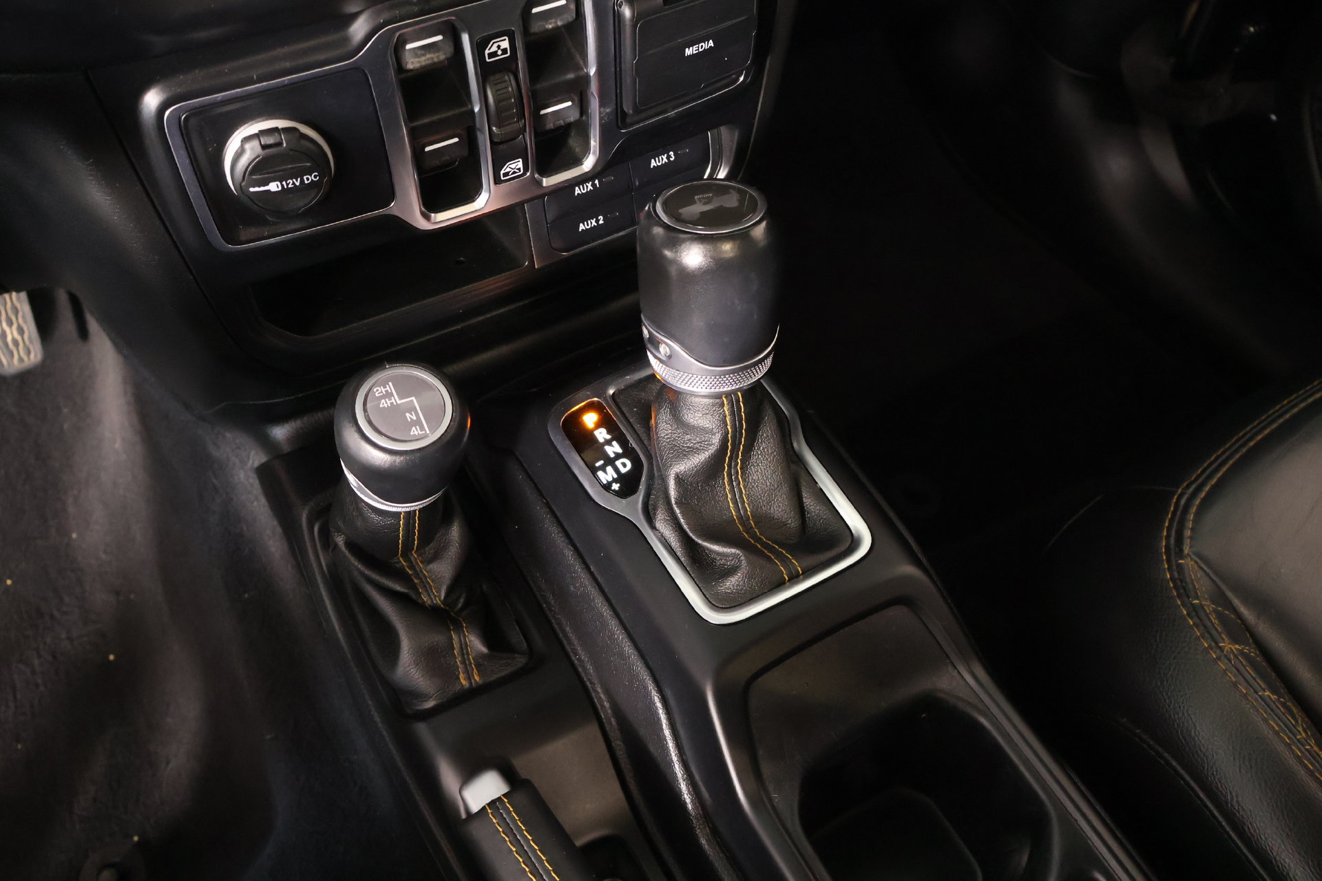 Used 2021 Jeep Wrangler Unlimited Sahara AWD/4WD image 9