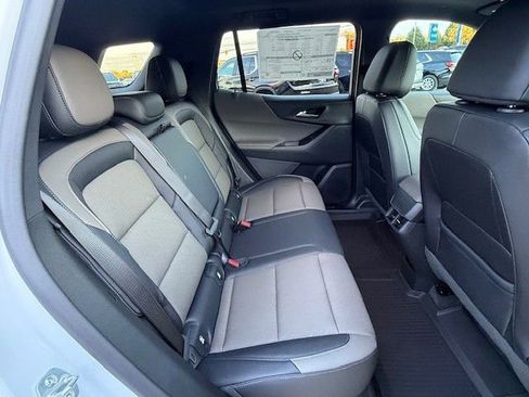 New 2026 Chevrolet Equinox LT w/ Convenience Package II image 16