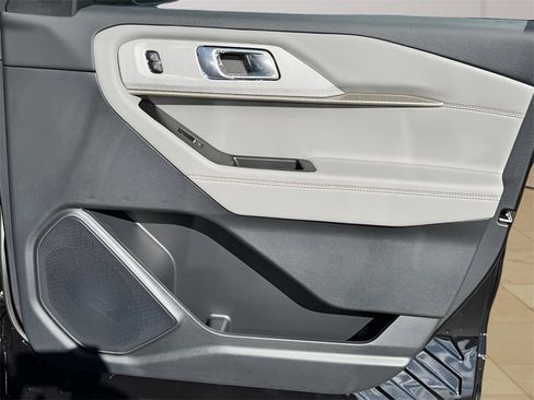 New 2026 Ford Explorer Active w/ Active Comfort Package image 28