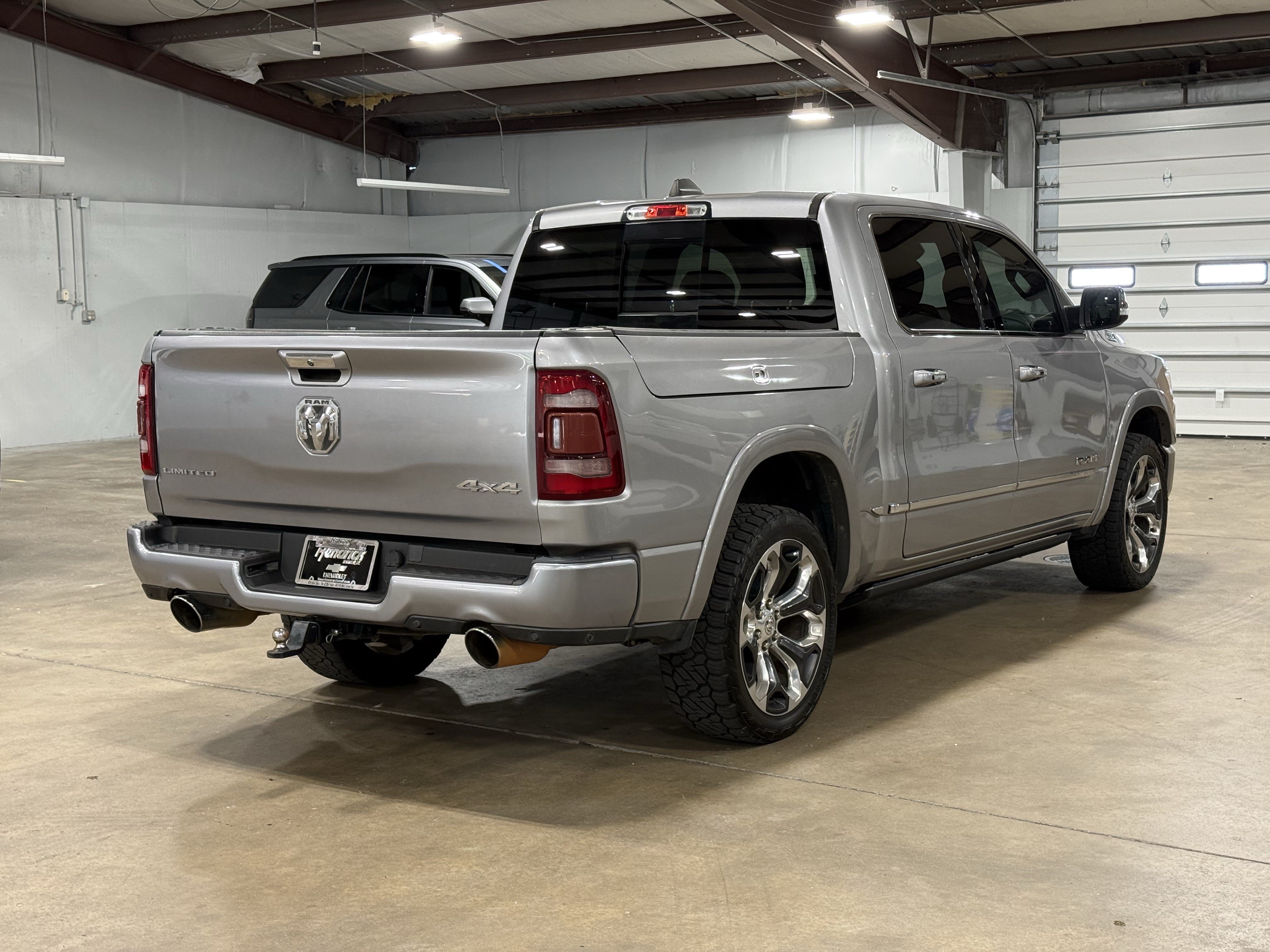 Used 2019 RAM 1500 Limited AWD/4WD image 11
