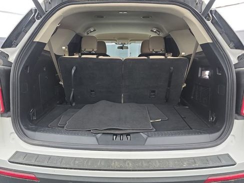Used 2021 Ford Explorer XLT RWD image 39