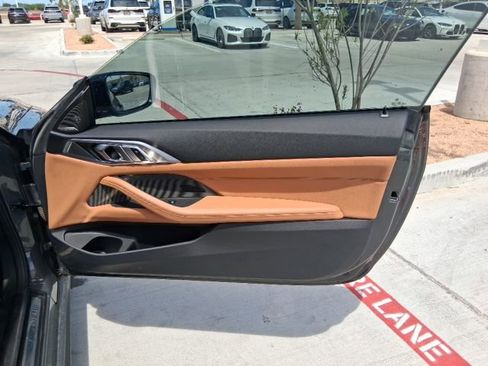 Used 2024 BMW 430i Coupe w/ M Sport Package RWD image 17