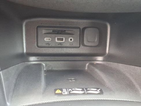 Used 2019 Chevrolet Equinox Premier AWD/4WD image 24