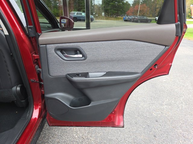 Used 2021 Nissan Rogue SV AWD/4WD image 44