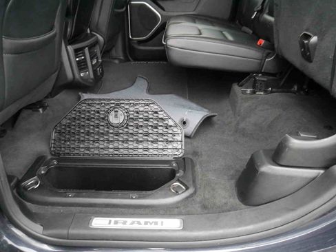 Used 2020 RAM 1500 Laramie image 14