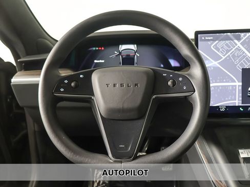Used 2023 Tesla Model S Standard Range AWD/4WD image 3