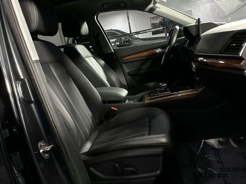 Used 2023 Audi Q5 2.0T Premium w/ Convenience Package image 34