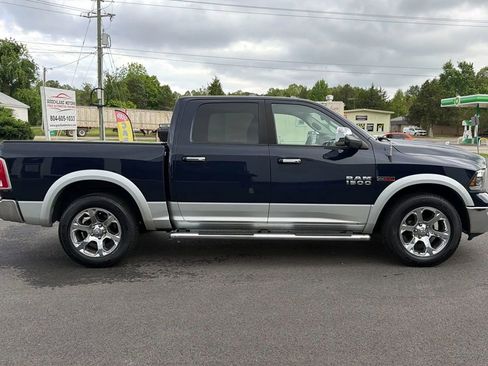 Used 2016 RAM 1500 Laramie AWD/4WD image 8