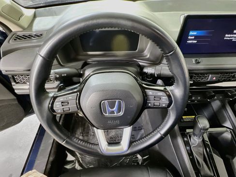 Used 2023 Honda Accord Touring image 11