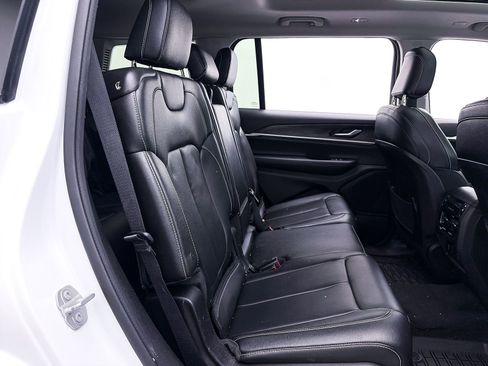 Used 2023 Jeep Grand Cherokee L Limited w/ Trailer Tow Group (B) image 38