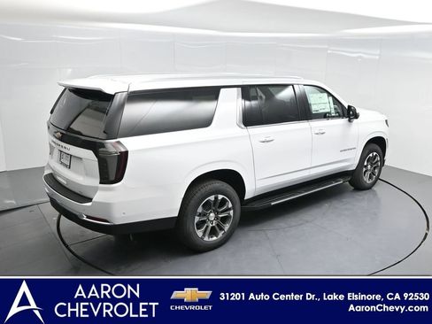 New 2026 Chevrolet Suburban LT w/ Comfort Package image 60