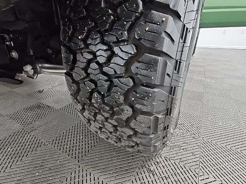 Used 2022 Ford Bronco Black Diamond image 45