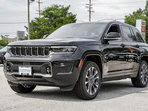 New 2025 Jeep Grand Cherokee Overland w/ Adv Protech Group III image 3