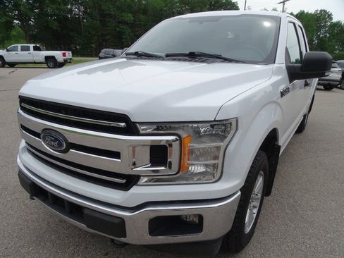 Used 2018 Ford F150 4x4 SuperCab XLT w/ Equipment Group 301A Mid image 4