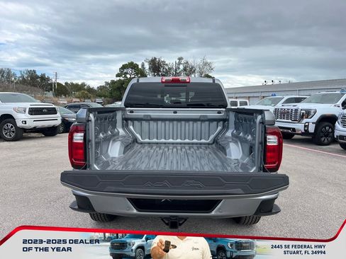 New 2026 GMC Canyon Elevation w/ Convenience Package image 16