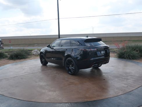 Used 2023 Land Rover Range Rover Velar R-Dynamic S image 4