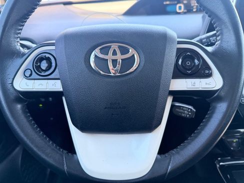 Used 2018 Toyota Prius Four Touring FWD image 23