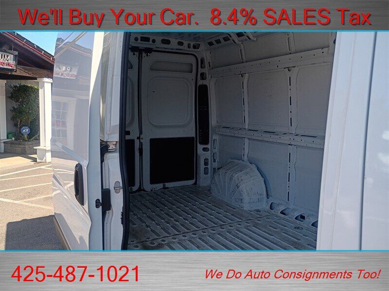 Used 2025 RAM ProMaster 2500 w/ Convenience Group FWD image 16