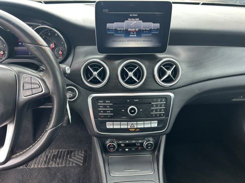Used 2018 Mercedes-Benz CLA 250 4MATIC w/ AMG Line Exterior image 9