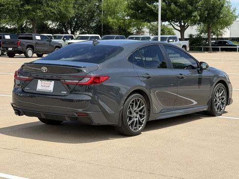 Used 2025 Toyota Camry XSE FWD image 4