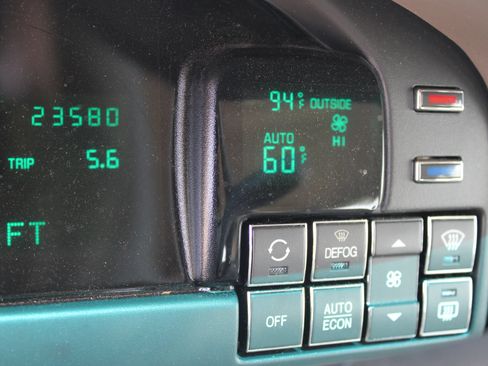 Used 1999 Cadillac De Ville D'Elegance FWD image 15