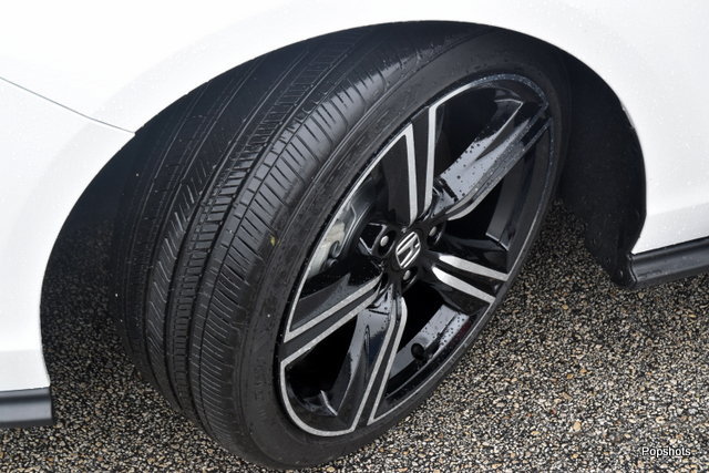 Used 2025 Honda Accord Sport image 6