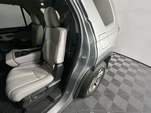 Used 2025 Honda Pilot EX-L image 26