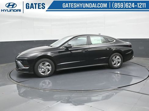 Used 2025 Hyundai Sonata SE image 7