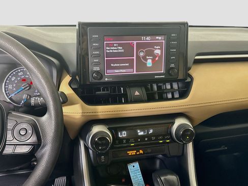 Used 2022 Toyota RAV4 XLE w/ Convenience Package AWD/4WD image 18