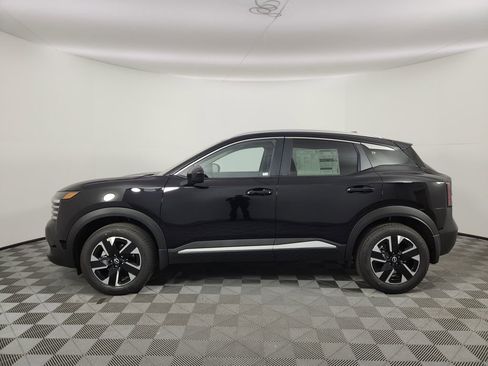 New 2026 Nissan Kicks SV w/ SV Premium Package AWD/4WD image 2