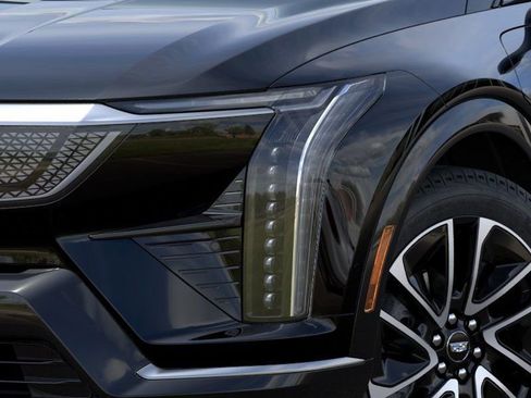 New 2025 Cadillac Optiq Sport 2 image 10