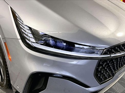 Used 2024 Lincoln Nautilus Reserve w/ Equipment Group 203A image 25