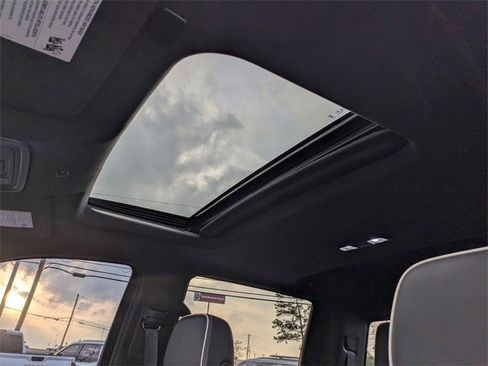 Used 2024 GMC Sierra 1500 AT4X image 23