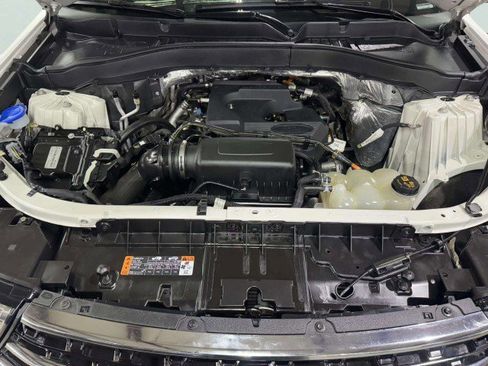 Used 2020 Ford Explorer XLT w/ Equipment Group 202A image 37