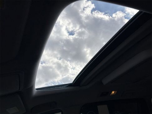 Used 2025 Honda Odyssey Elite image 23