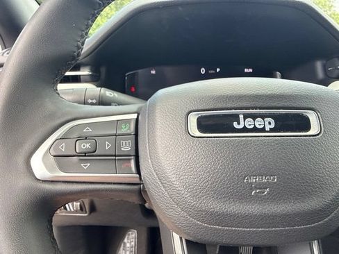 Used 2023 Jeep Compass Limited w/ Elite Group AWD/4WD image 38
