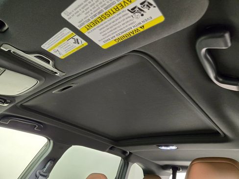 Used 2025 Subaru Forester Touring AWD/4WD image 16