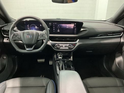Used 2024 Buick Envista Sport Touring w/ Convenience I Package FWD image 6