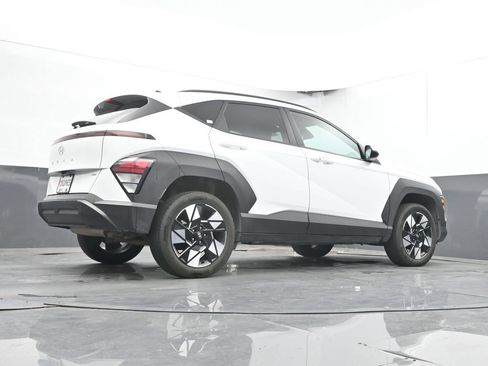 Used 2024 Hyundai Kona SEL AWD/4WD image 42