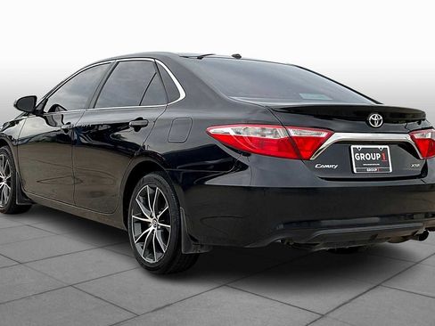 Used 2017 Toyota Camry XSE image 11