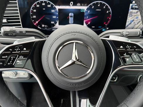 New 2026 Mercedes-Benz Maybach GLS 600 4MATIC image 23