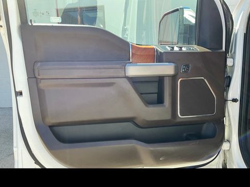 Used 2020 Ford F150 King Ranch w/ Equipment Group 601A Luxury AWD/4WD image 25
