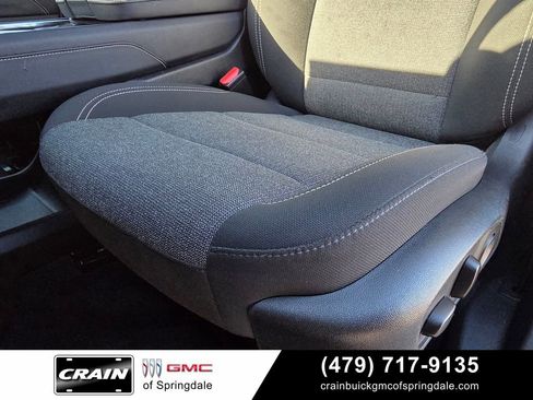 Used 2025 GMC Acadia Elevation AWD/4WD image 23