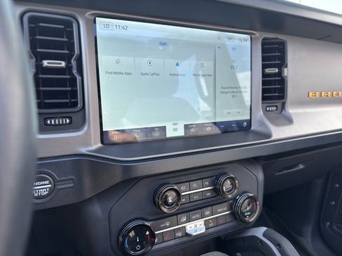 Used 2022 Ford Bronco Outer Banks image 14
